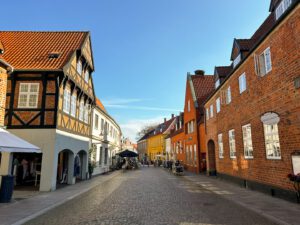 Le vie del centro di Ribe con l'architettura tipica danese.